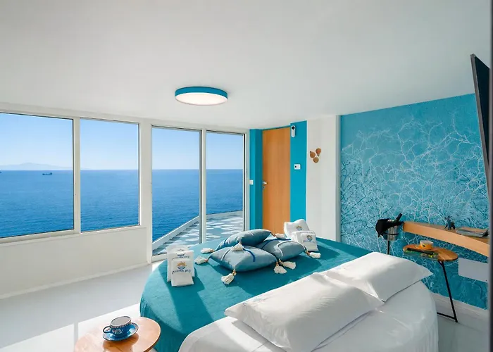 Laguna Blu